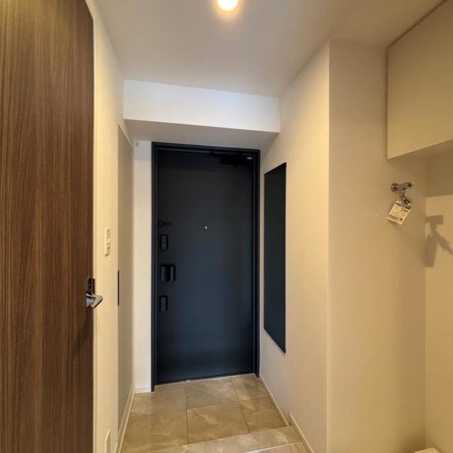玄関　※写真は同タイプ住戸です。