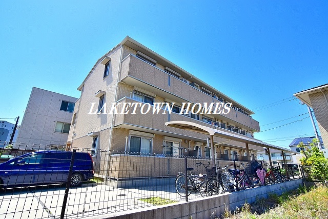 建物外観　レイクタウンでのお部屋探しは、地元の当社にお任せください！！