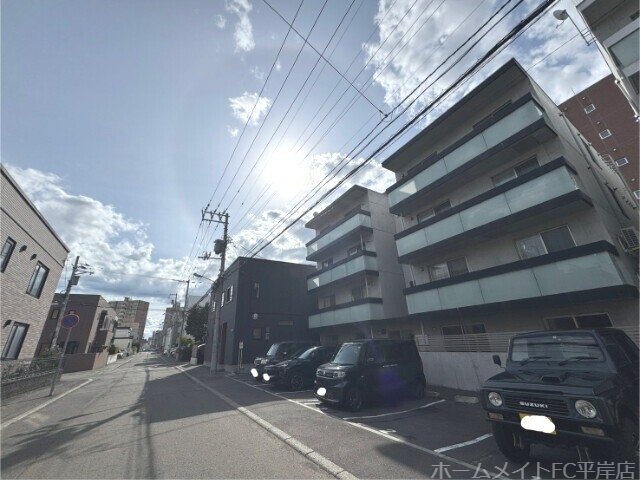 建物外観　とってもきれいなデザイナーズ物件♪