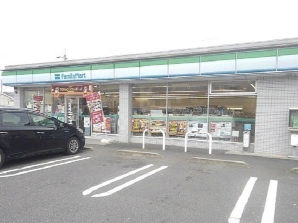 コンビニ　ファミリーマート岡山中央店（コンビニ）まで230m
