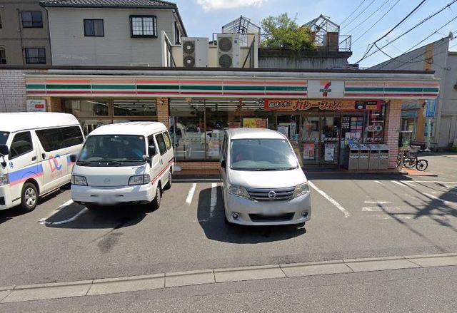 コンビニ　セブンイレブン足立梅田2丁目店（コンビニ）まで60m
