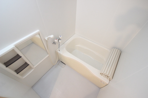 バス・シャワールーム　※別部屋の写真です