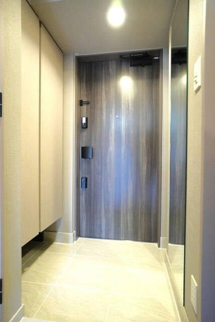 玄関　※別部屋参考写真