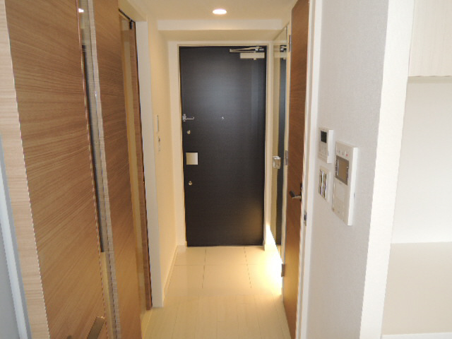 玄関　収納もある玄関です