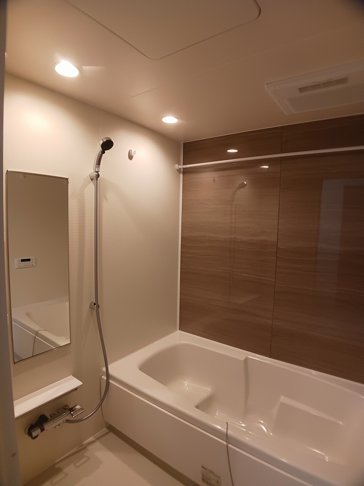 バス・シャワールーム