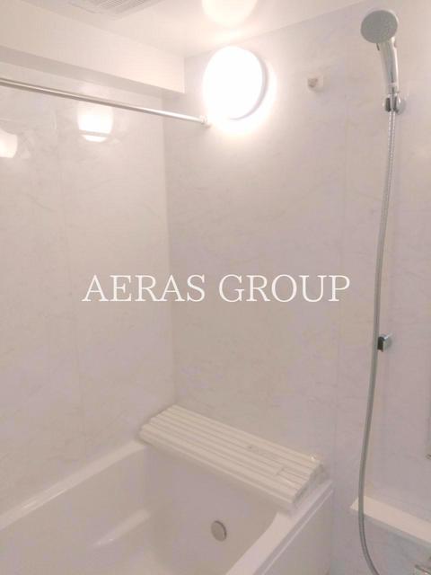 バス・シャワールーム　浴室　※同仕様タイプの写真です