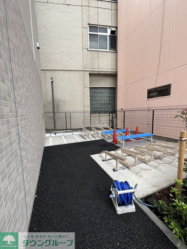 駐車場　駐車場