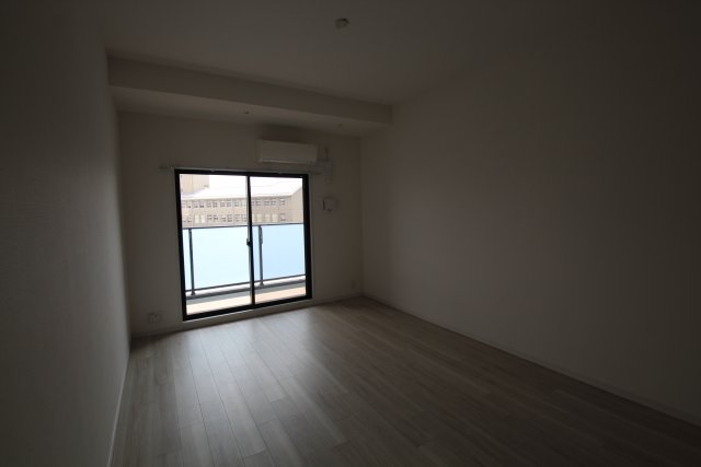 居室・リビング　別号室の写真です