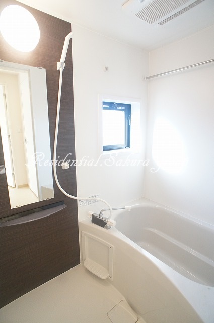 バス・シャワールーム　日々の疲れを癒すお風呂です♪