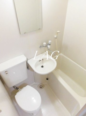 バス・シャワールーム　お風呂です。