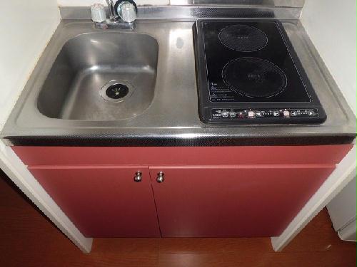 キッチン　コンパクトなキッチンでお片付けも楽々♪