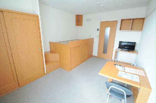 居室・リビング　明るいお部屋