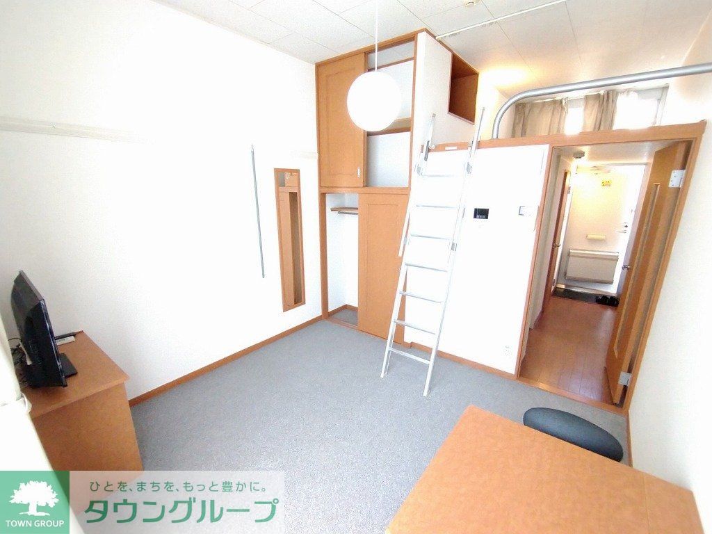 居室・リビング　1階はフローリング仕様