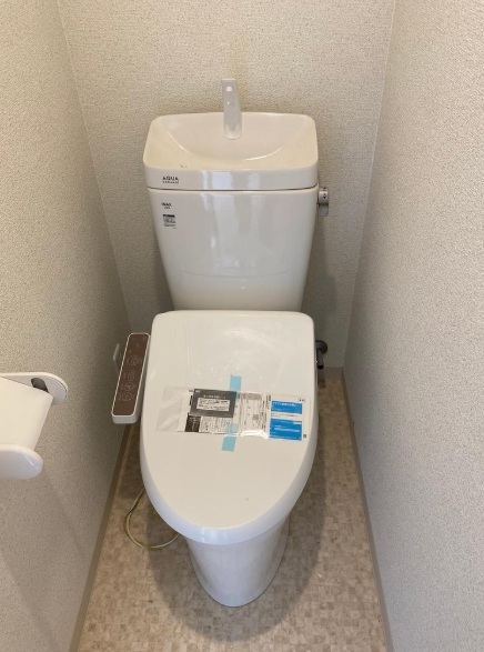 トイレ　※同施工会社のイメージ写真※