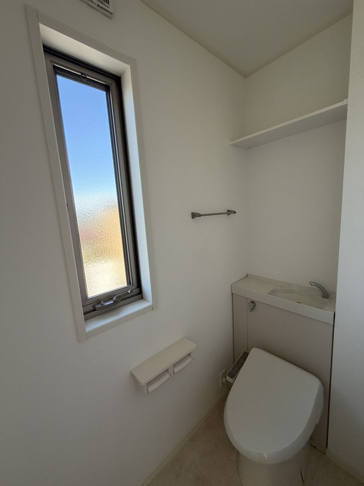 トイレ　嬉しい温水洗浄便座付き♪