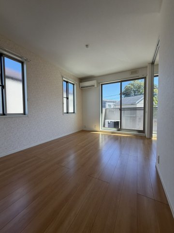 バルコニー　陽当たり良好なバルコニーです♪