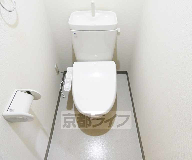 トイレ　ウォシュレット付きですよ！