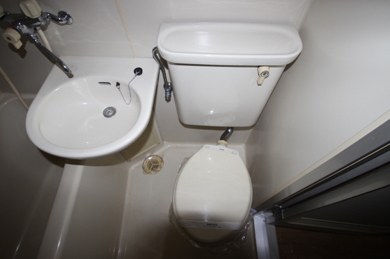 トイレ　※別号室の写真です