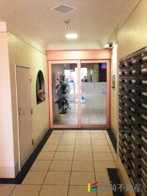 ロビー　オートロック内側