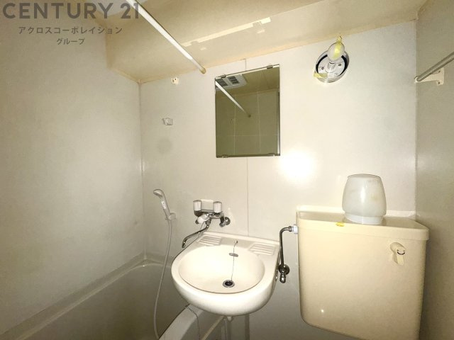 洗面設備　浴室内に洗面台付き！