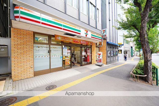 コンビニ　セブンイレブン新宿５丁目靖国通り店（コンビニ）まで150m