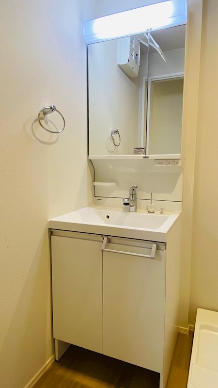 洗面設備　便利な独立洗面台