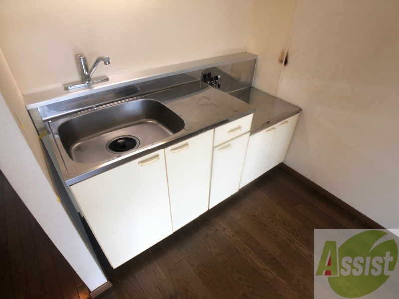 キッチン　シンプルなキッチンです。お手入れも楽々ですね！