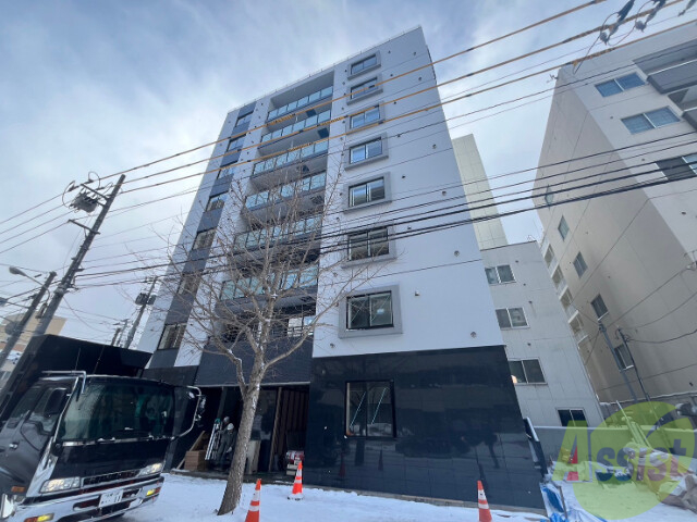 建物外観　札幌市中央区南１条「アルファスクエア南１西１８」