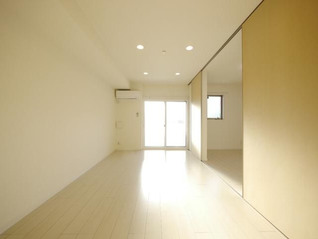 居室・リビング　★きれいなフローリングのお部屋です★