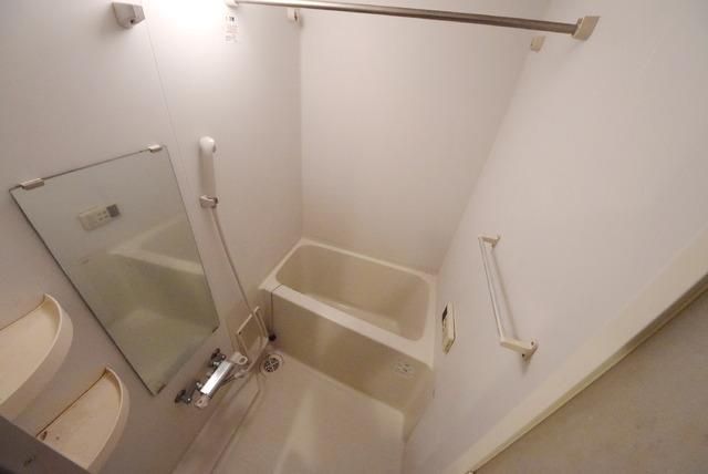 バス・シャワールーム　バス※別部屋参考写真