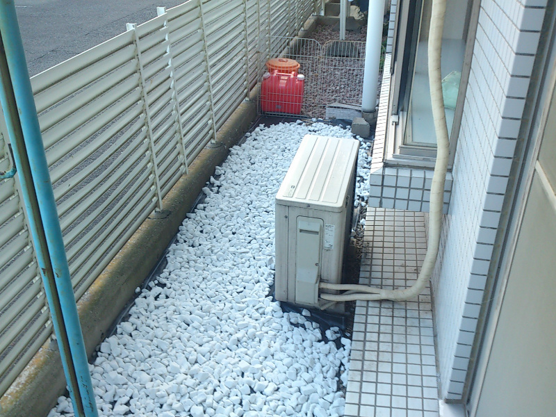 バルコニー　同建物、他号室写真参照
