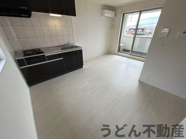 居室・リビング　うどん県のお部屋探しはうどん不動産へ うどんちゃんとLINE