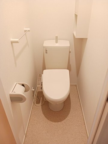 トイレ　落ち着いたトイレです