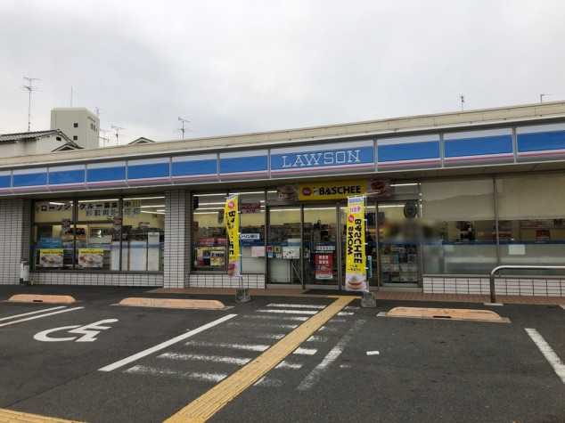 コンビニ　ローソン 東大阪若江本町店（コンビニ）まで629m