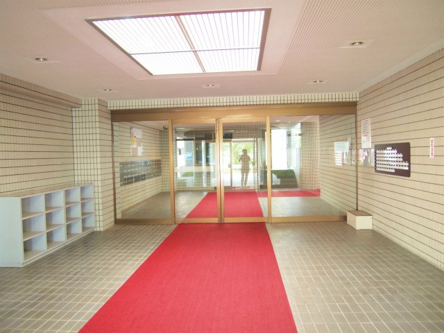 ロビー　落ち着いたロビーです