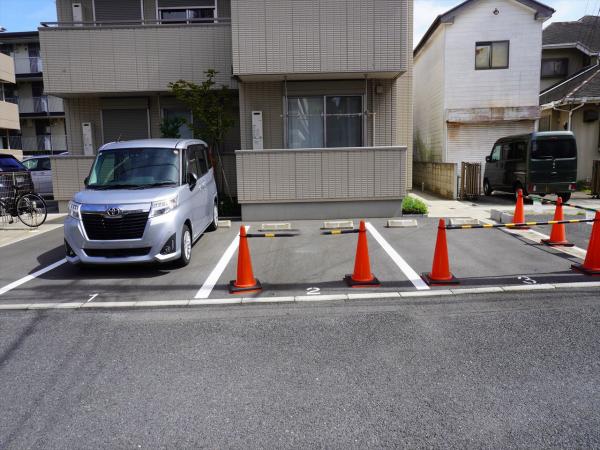 駐車場　駐車場
