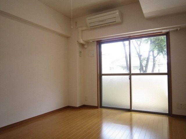居室・リビング　洋室
