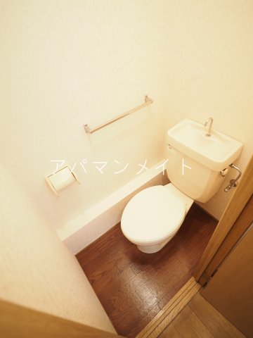 トイレ　シンプルで使いやすいトイレです