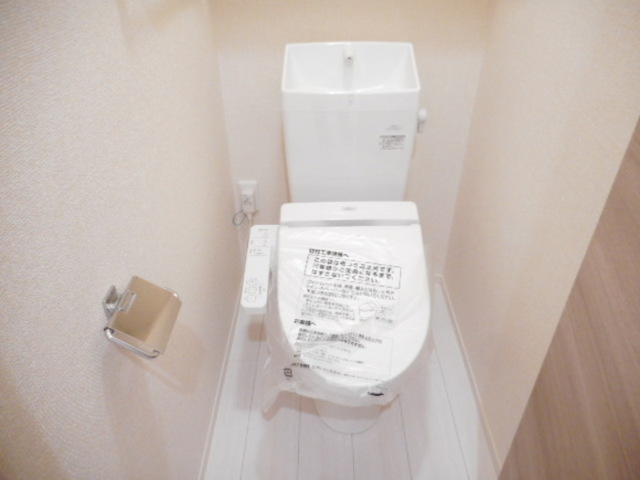 トイレ　参考写真（同建物別部屋）