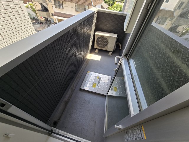 バルコニー　Mille Graines