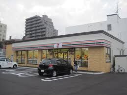 コンビニ　セブンイレブン札幌南19条西12丁目店（コンビニ）まで471m