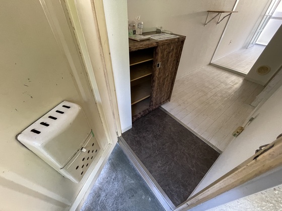 玄関　※別部屋の写真です