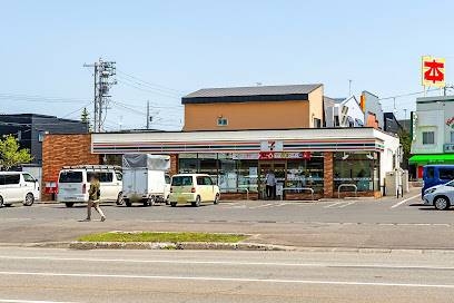 コンビニ　セブンイレブン札幌厚別南5丁目店（コンビニ）まで480m