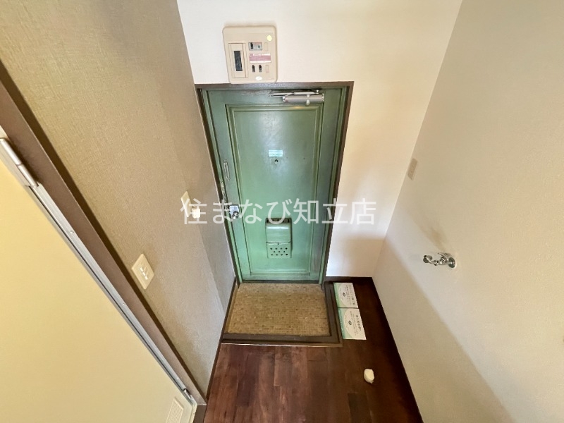 玄関　同型別部屋写真