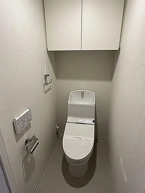トイレ　※別部屋の参考写真です。