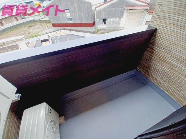 バルコニー　反転タイプ参考写真