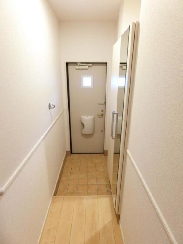 玄関　図面と現状に相違がある場合には現状を優先