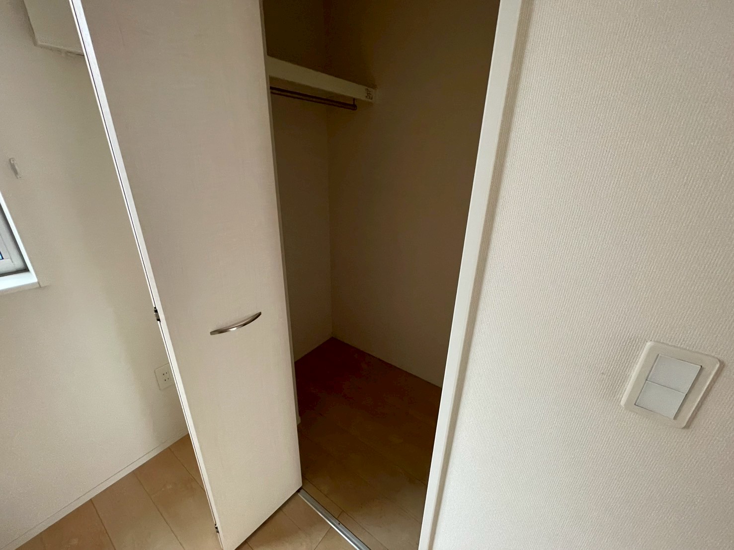 収納　同施工会社の別物件の写真です。採用色は実物と異なります。