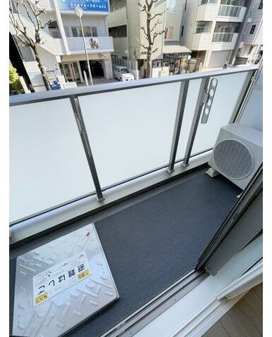 バルコニー　便利で嬉しいバルコニー付きです♪