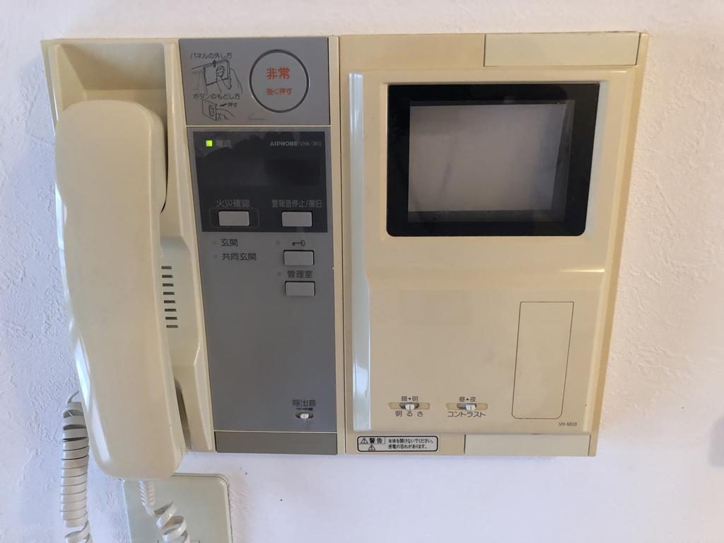 セキュリティ　TVモニター付きインターホン